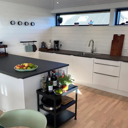 Claus - 500m From The Sea By Interhome *