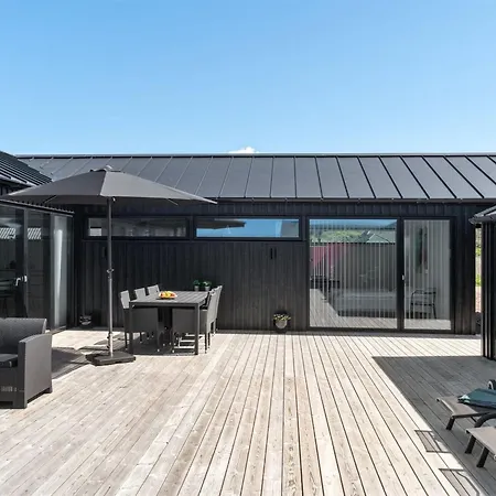 Claus - 500m From The Sea By Interhome